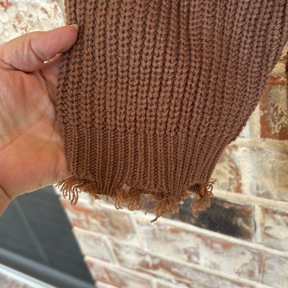 Rue 21+ Camel Color Ribbed Knit V-Neck Button Sweater - Picture 4 of 9